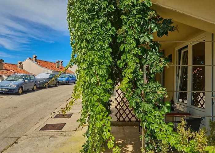 Plavac Mali Suites