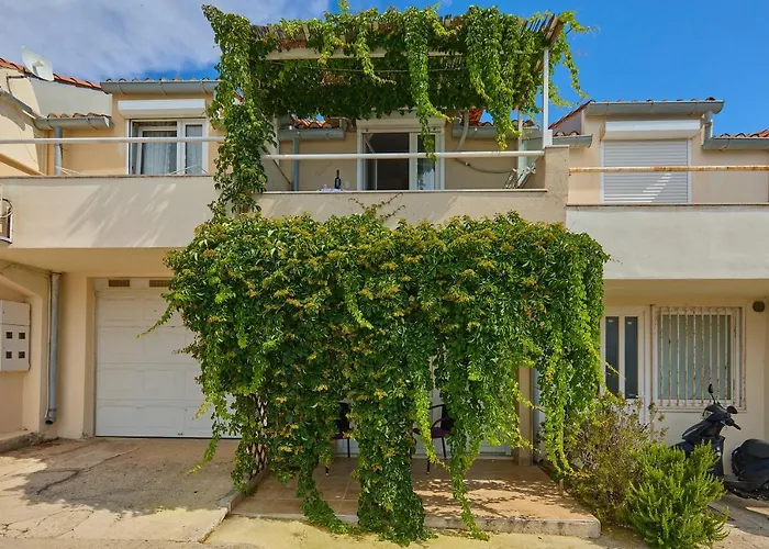 Plavac Mali Suites
